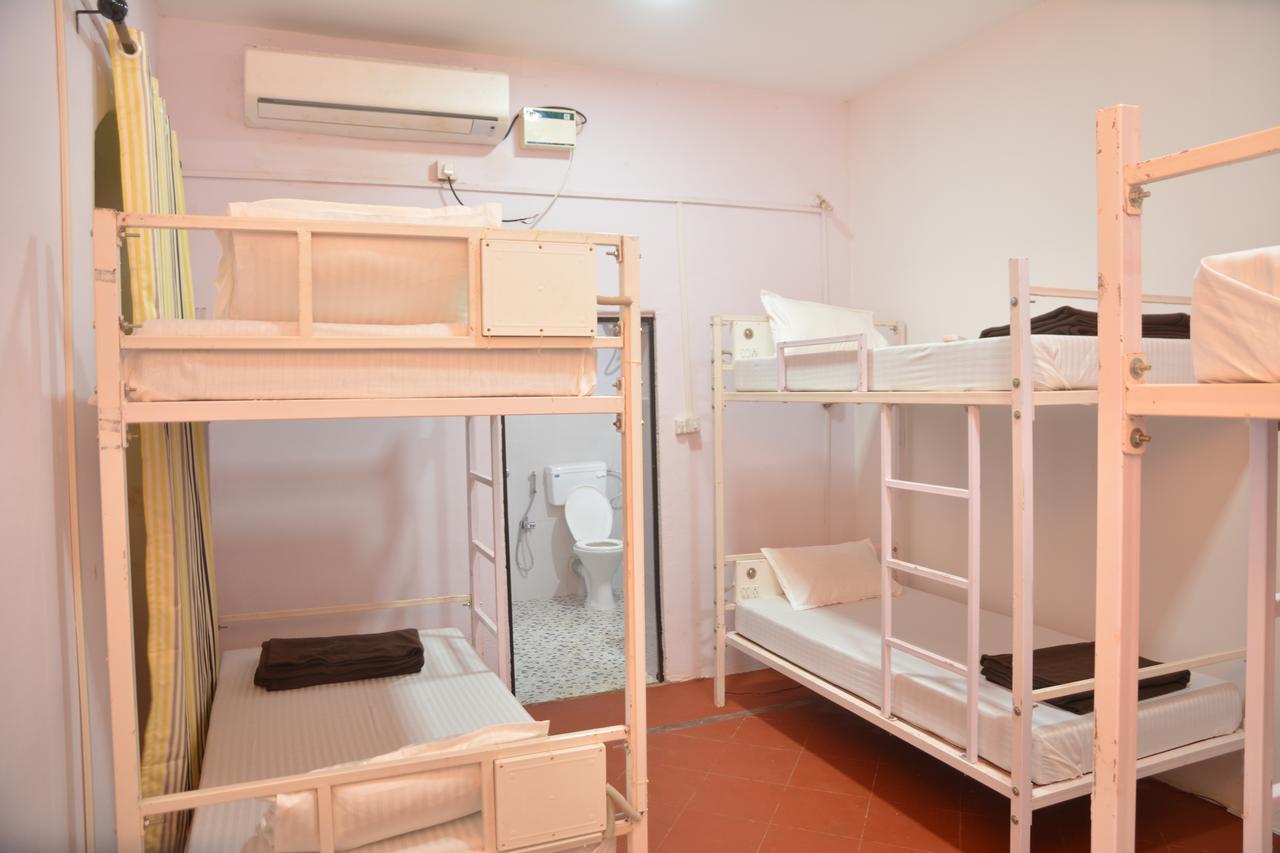 Folklore Hostel Goa Vagator Extérieur photo