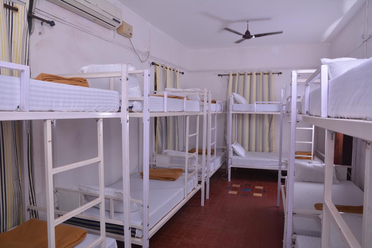 Folklore Hostel Goa Vagator Extérieur photo