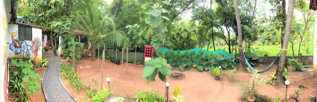 Folklore Hostel Goa Vagator Extérieur photo
