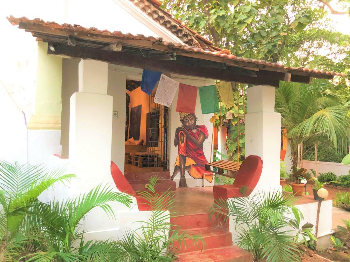 Folklore Hostel Goa Vagator Extérieur photo