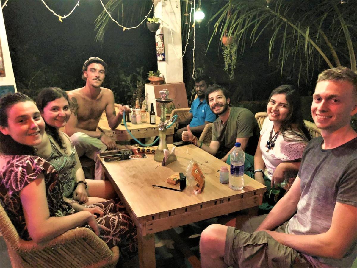 Folklore Hostel Goa Vagator Extérieur photo