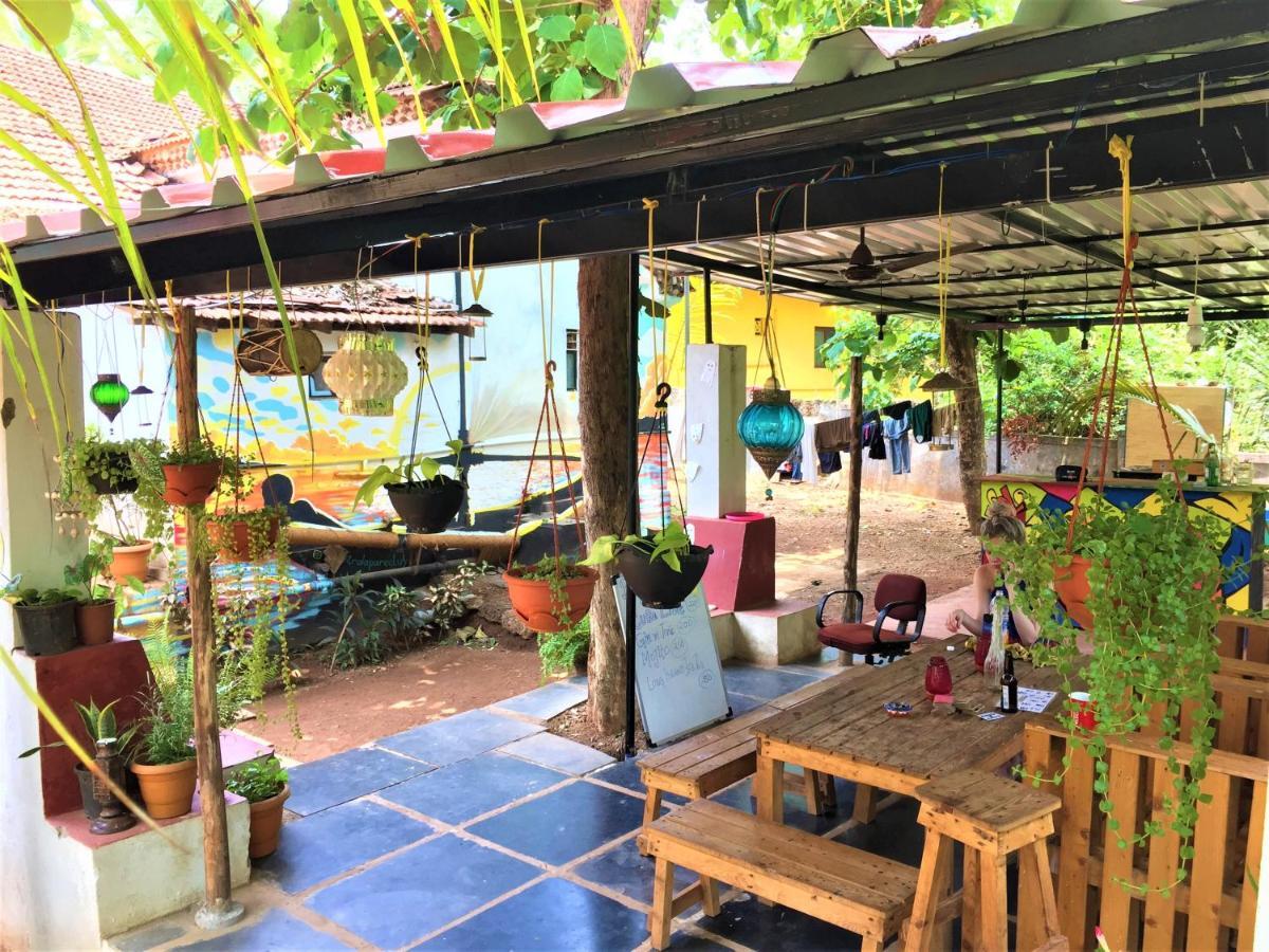 Folklore Hostel Goa Vagator Extérieur photo